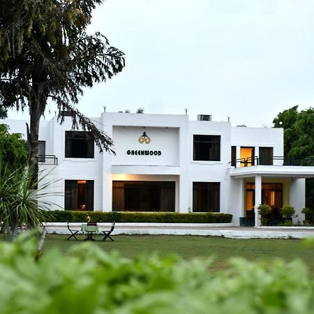 Greenwood Hotel Khajuraho Exterior photo