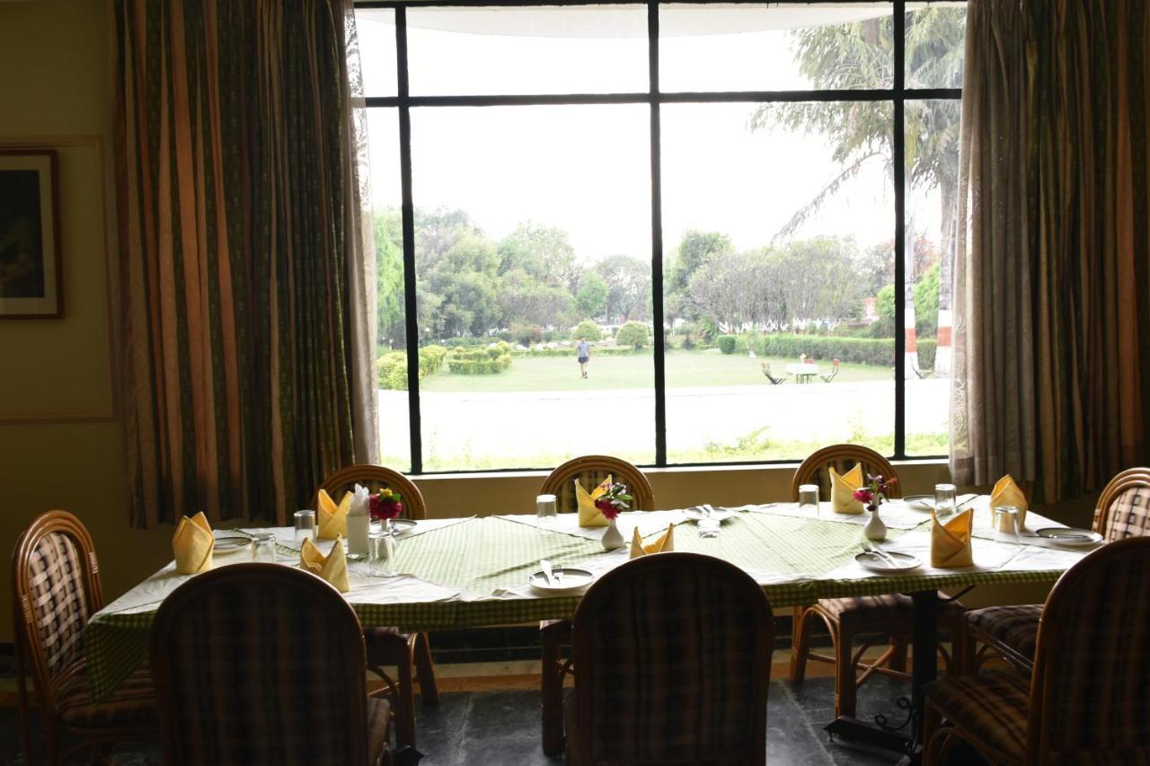 Greenwood Hotel Khajuraho Exterior photo