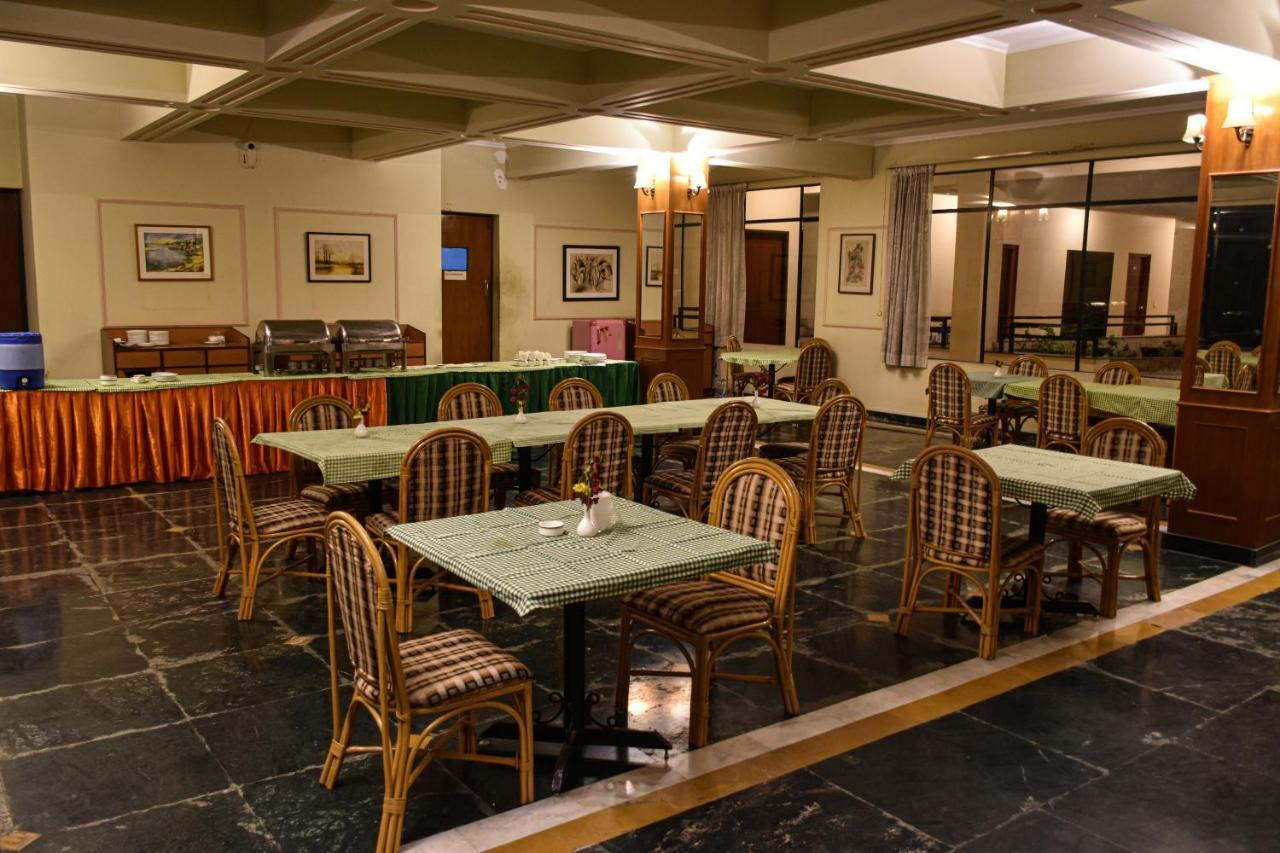 Greenwood Hotel Khajuraho Exterior photo