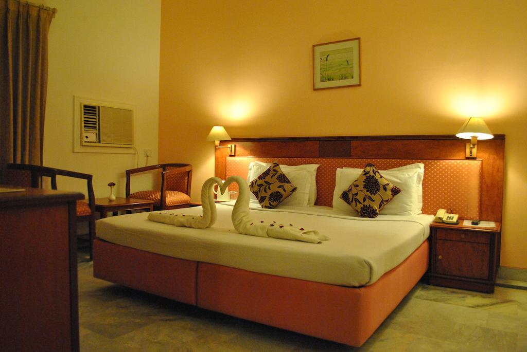 Greenwood Hotel Khajuraho Room photo